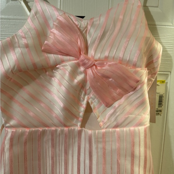 Girls formal dress - Picture 4 of 10